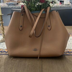 Coach -Tan Tote Bag
